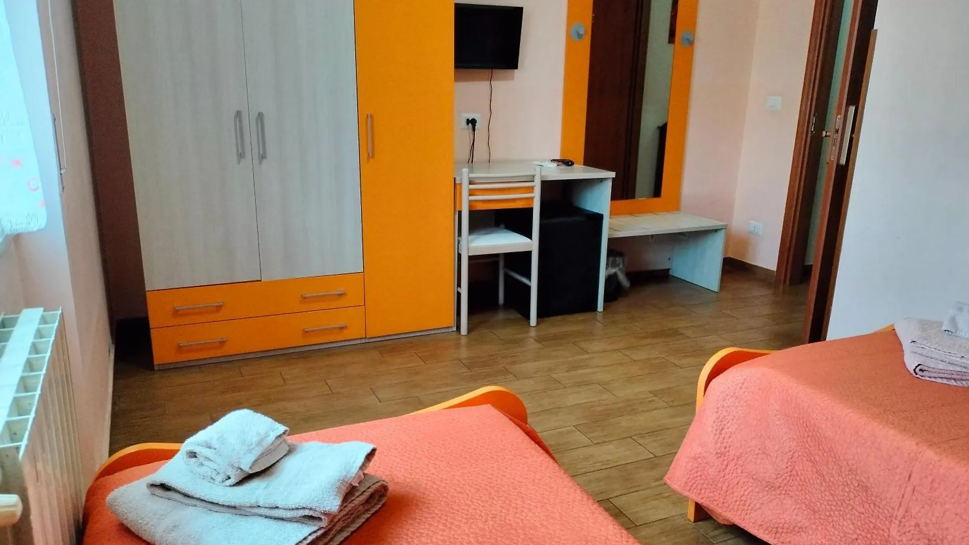B&B Max Policlinico Messina 0*,